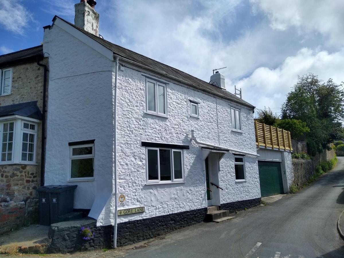 Character Cottage In The Heart Of Uplyme. Exterior foto